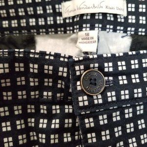 Gloria Vanderbilt Khaki Unltd Capris,18